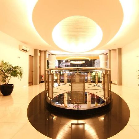 My Hotel Yakarta Exterior foto